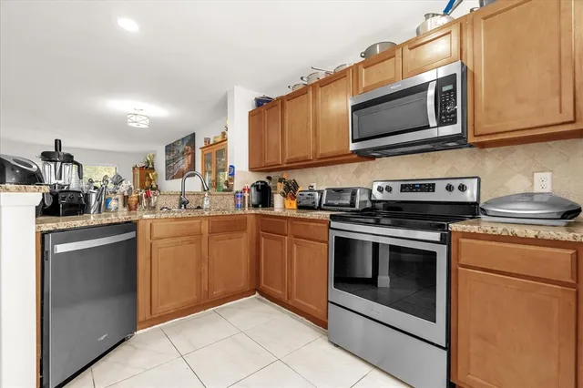 $284,000 | 7421 Sugar Bend Drive, Unit 7421, Orlando, FL 32819