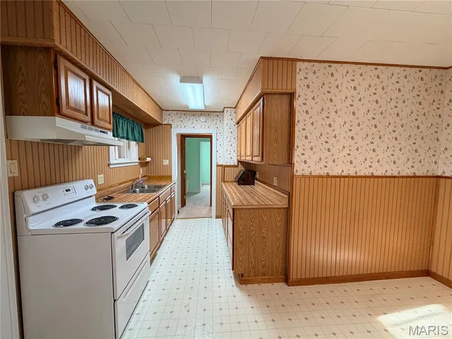 $96,000 | 302 South O'Bannon Street, Raymond, IL 62560