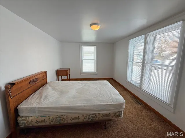 $96,000 | 302 South O'Bannon Street, Raymond, IL 62560