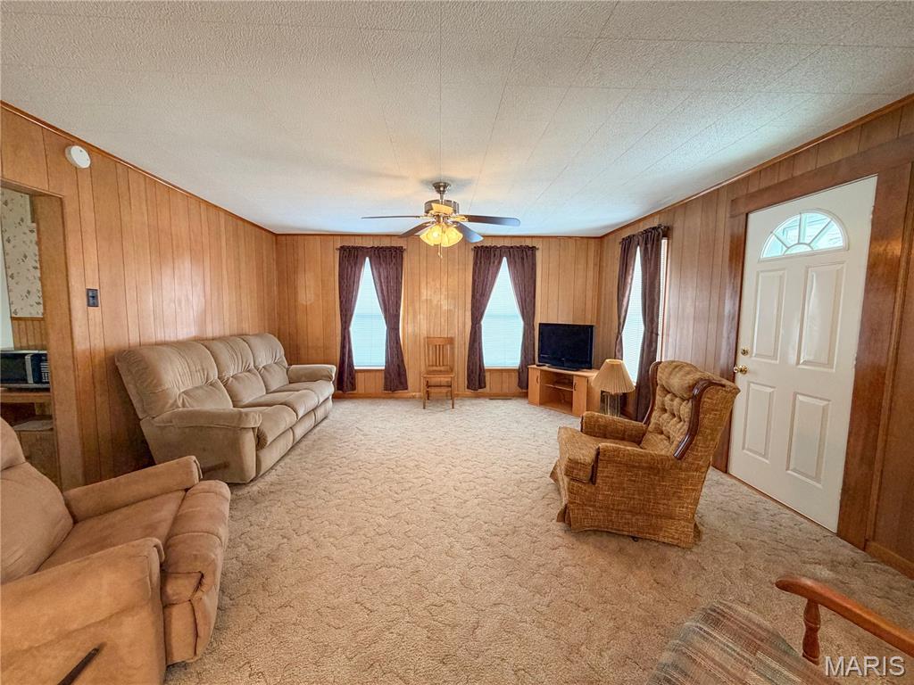 302 South O'Bannon Street Raymond, IL 62560 - Photo 9 of 28