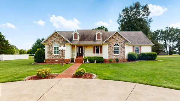 $339,000 | 2131 Southwest Drive, Murray, KY 42071