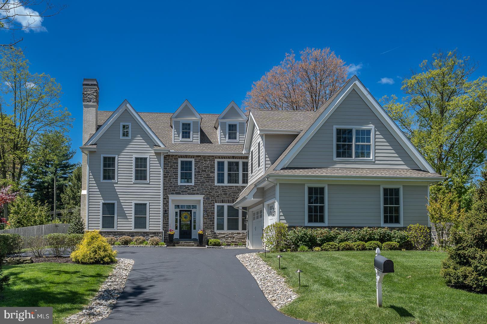 Welcome to 792 N Wayne Ave