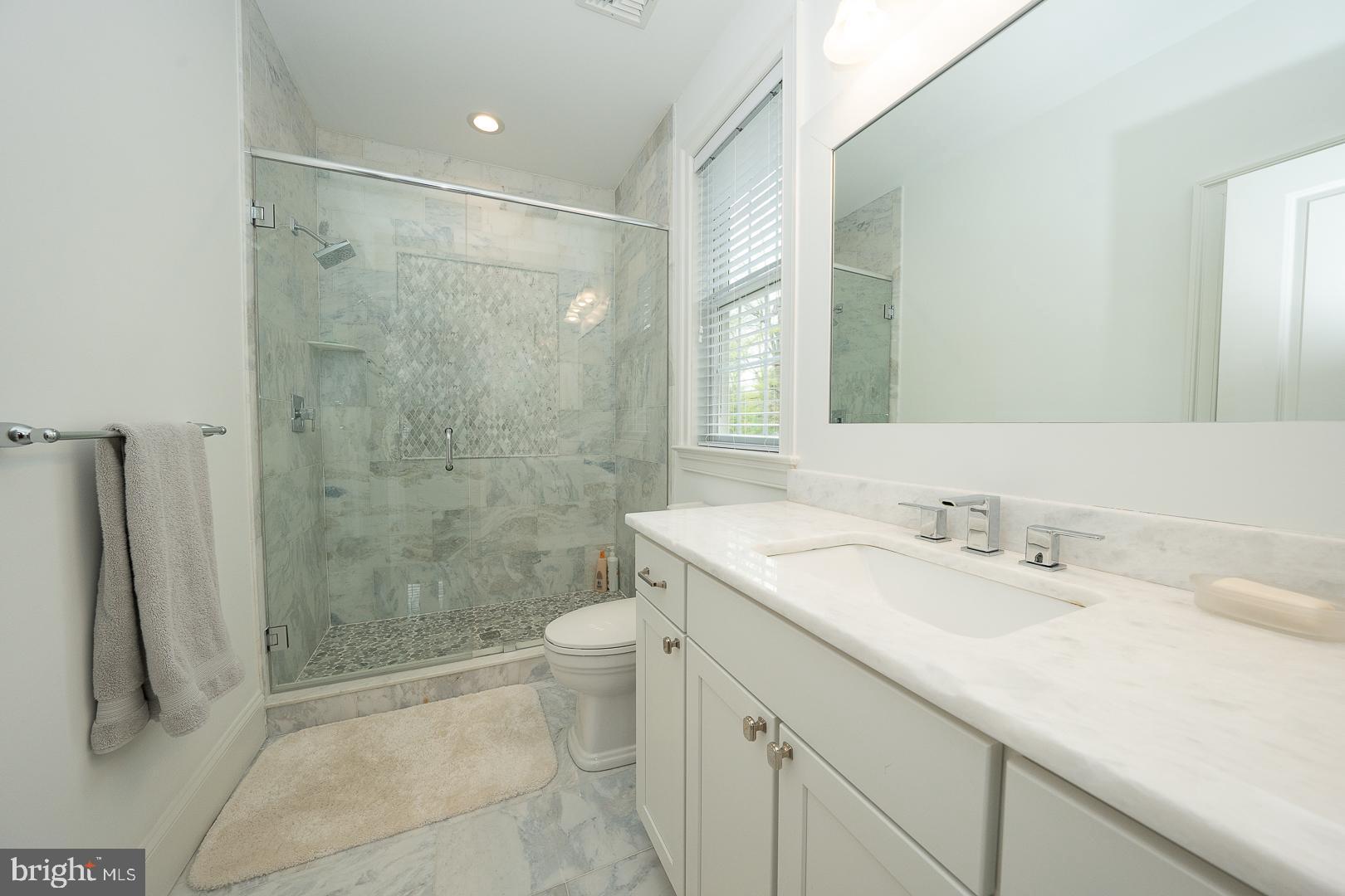 792 North Wayne Avenue Wayne, PA 19087 - Photo 23 of 53 En-suite Bathroom #2
