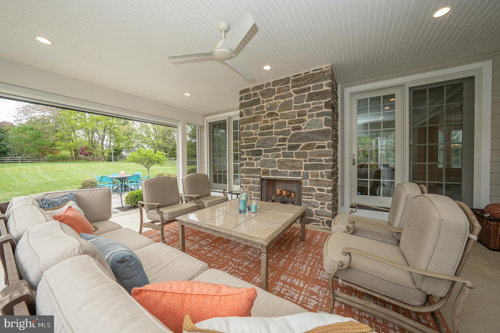 792 North Wayne Avenue Wayne, PA 19087 - Photo 35 of 53 Full height Stone Gas Fireplace