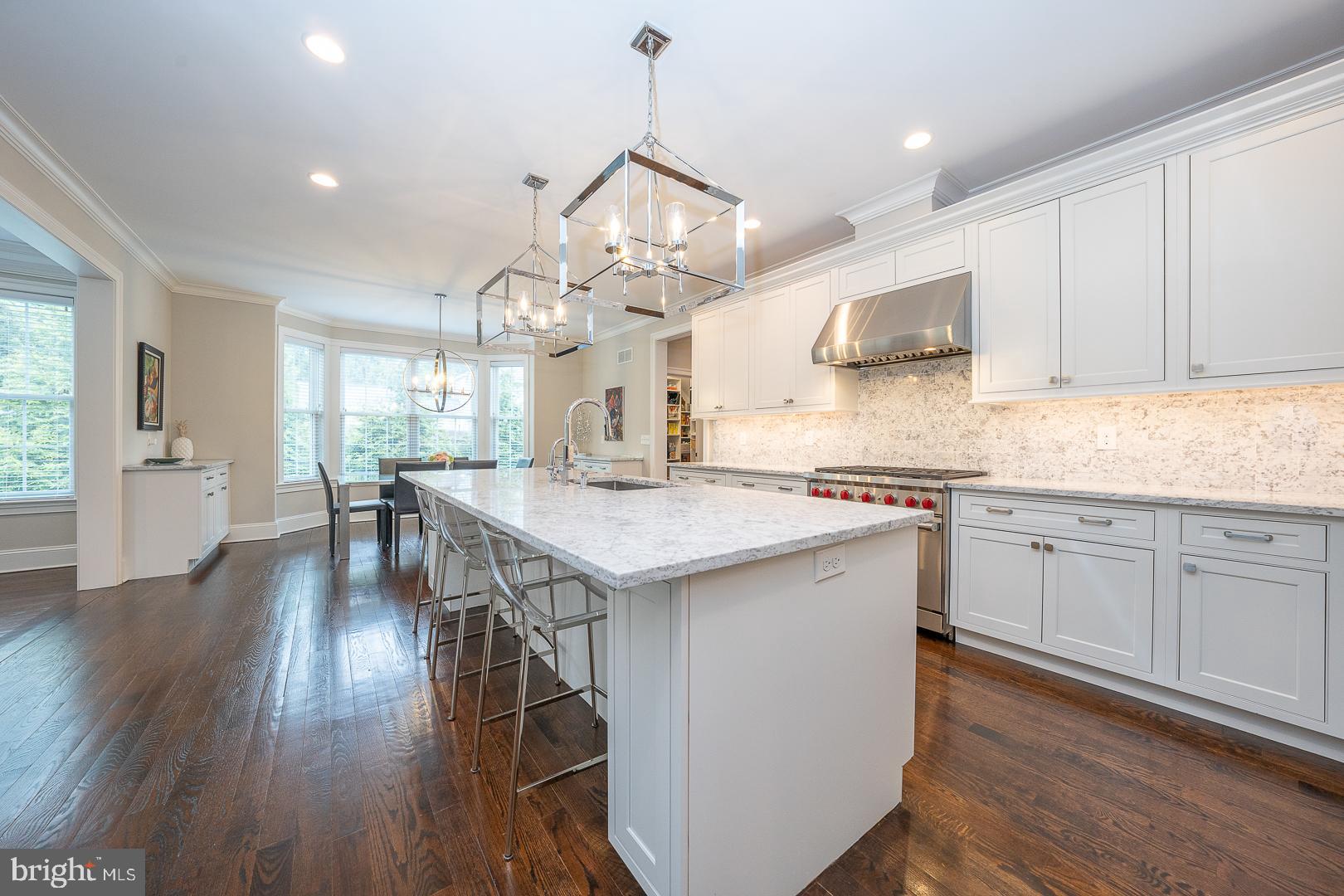 792 North Wayne Avenue Wayne, PA 19087 - Photo 9 of 53 Oversized Center Island