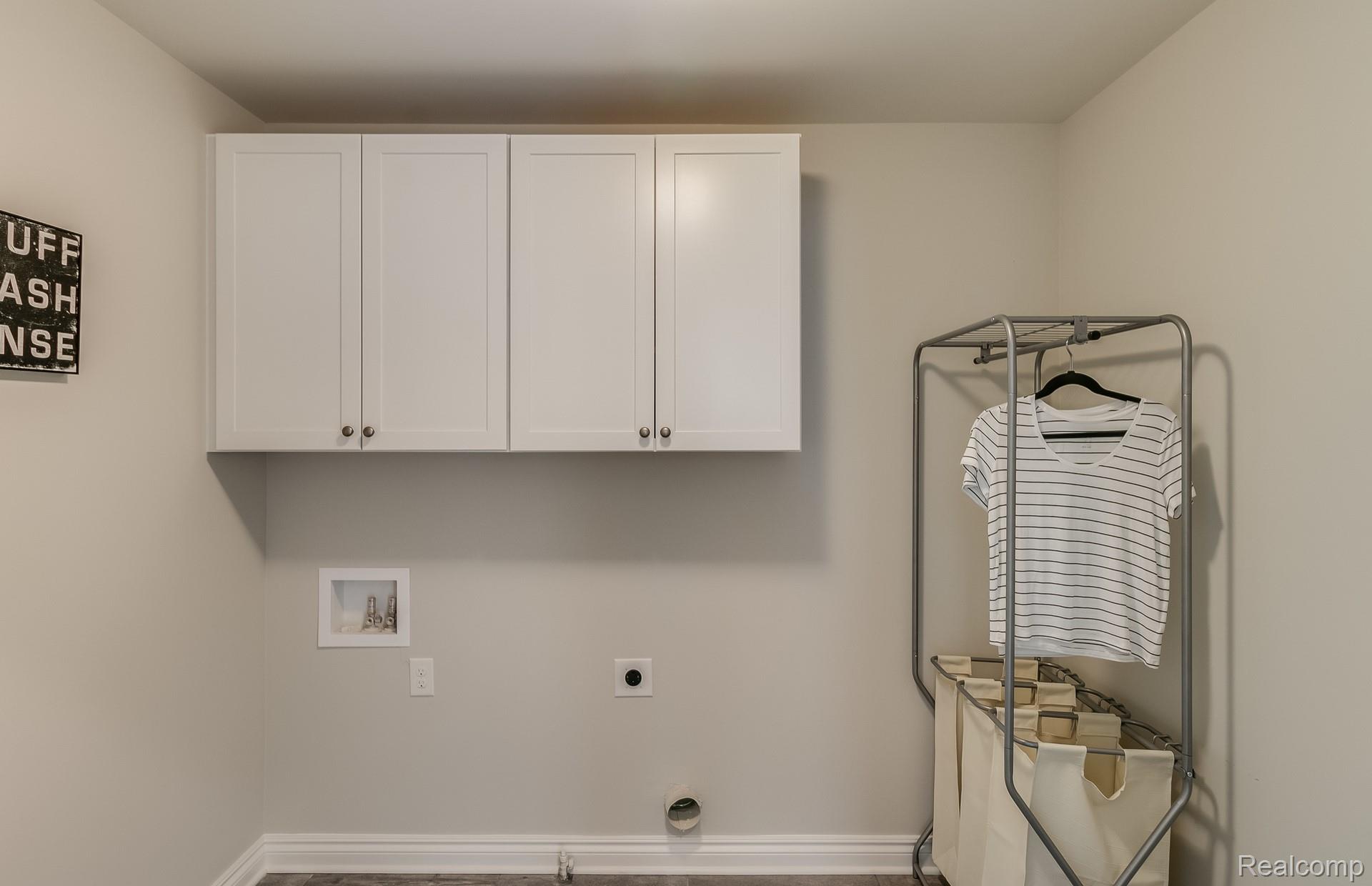 6352 Marsh Road Ypsilanti, MI 48197 - Photo 16 of 18 Second Floor Laundry