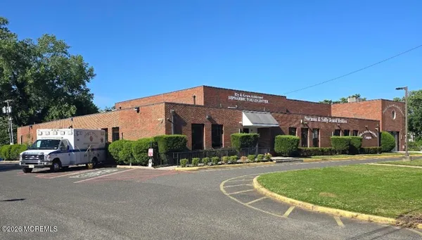 $3,400 | 464 2nd Avenue, Unit 2, Long Branch, NJ 07740