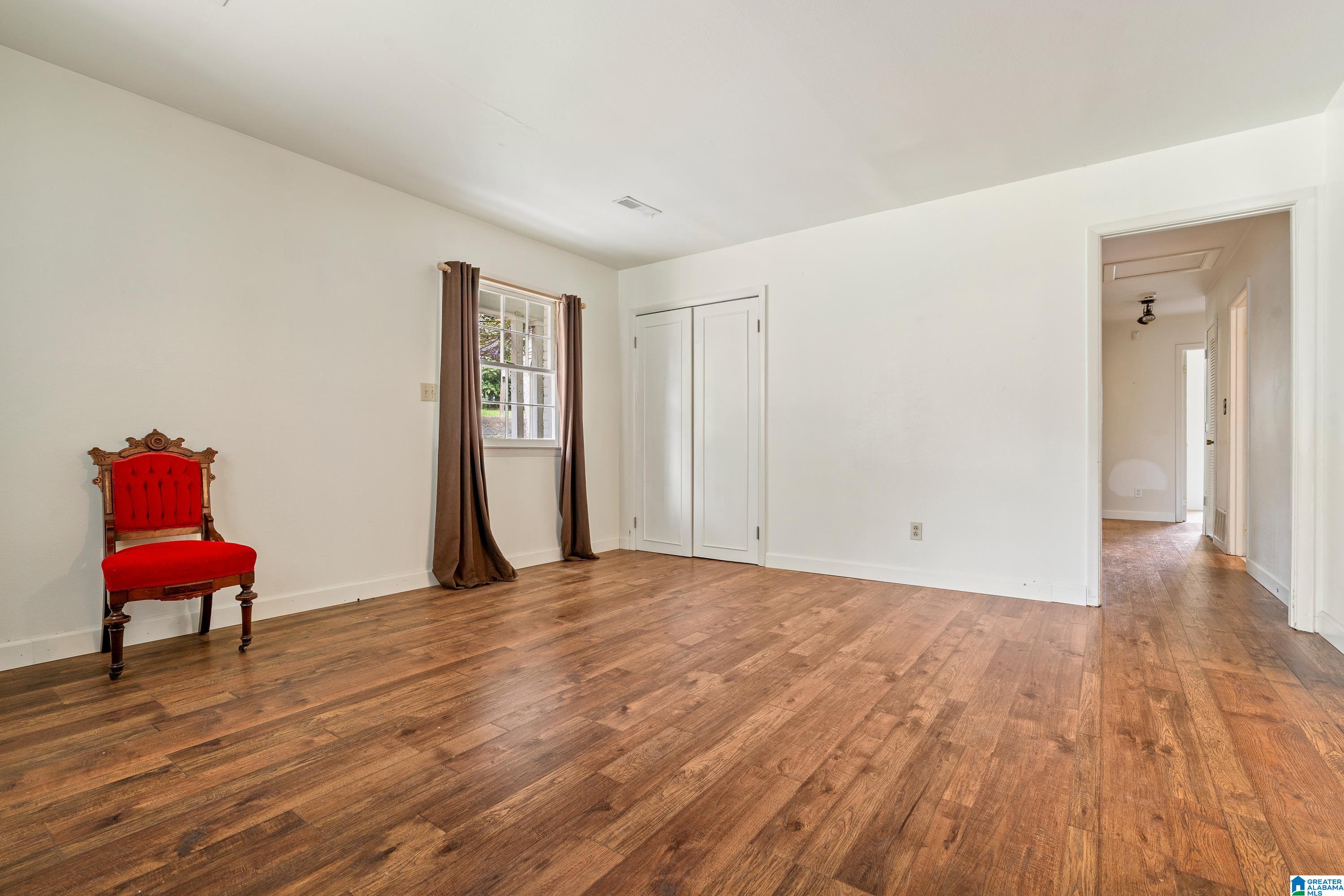 2221 Chapel Hill Road Birmingham, AL 35216 - Photo 7 of 35