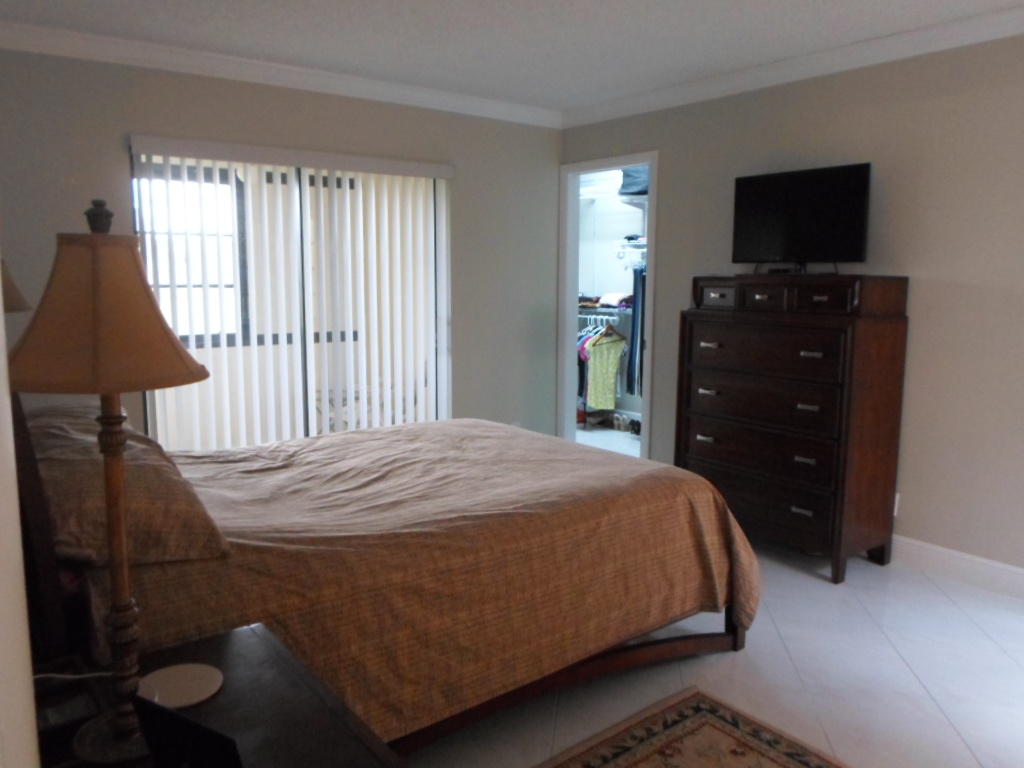 204 Capri East Delray Beach, FL 33484 - Photo 14 of 21 2016-02-02 02.42.03