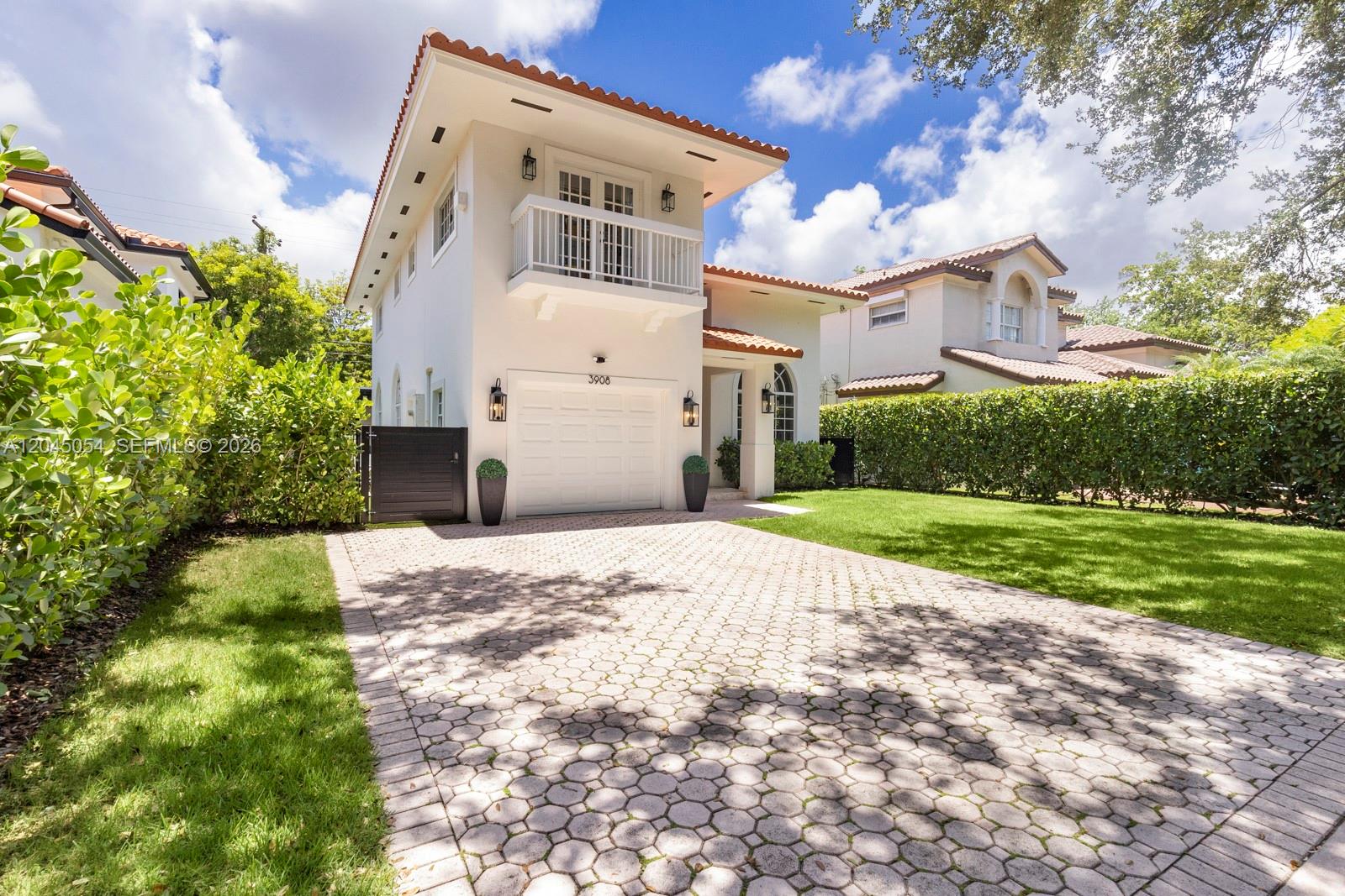 3908 Anderson Road Coral Gables, FL 33134 - Photo 3 of 25