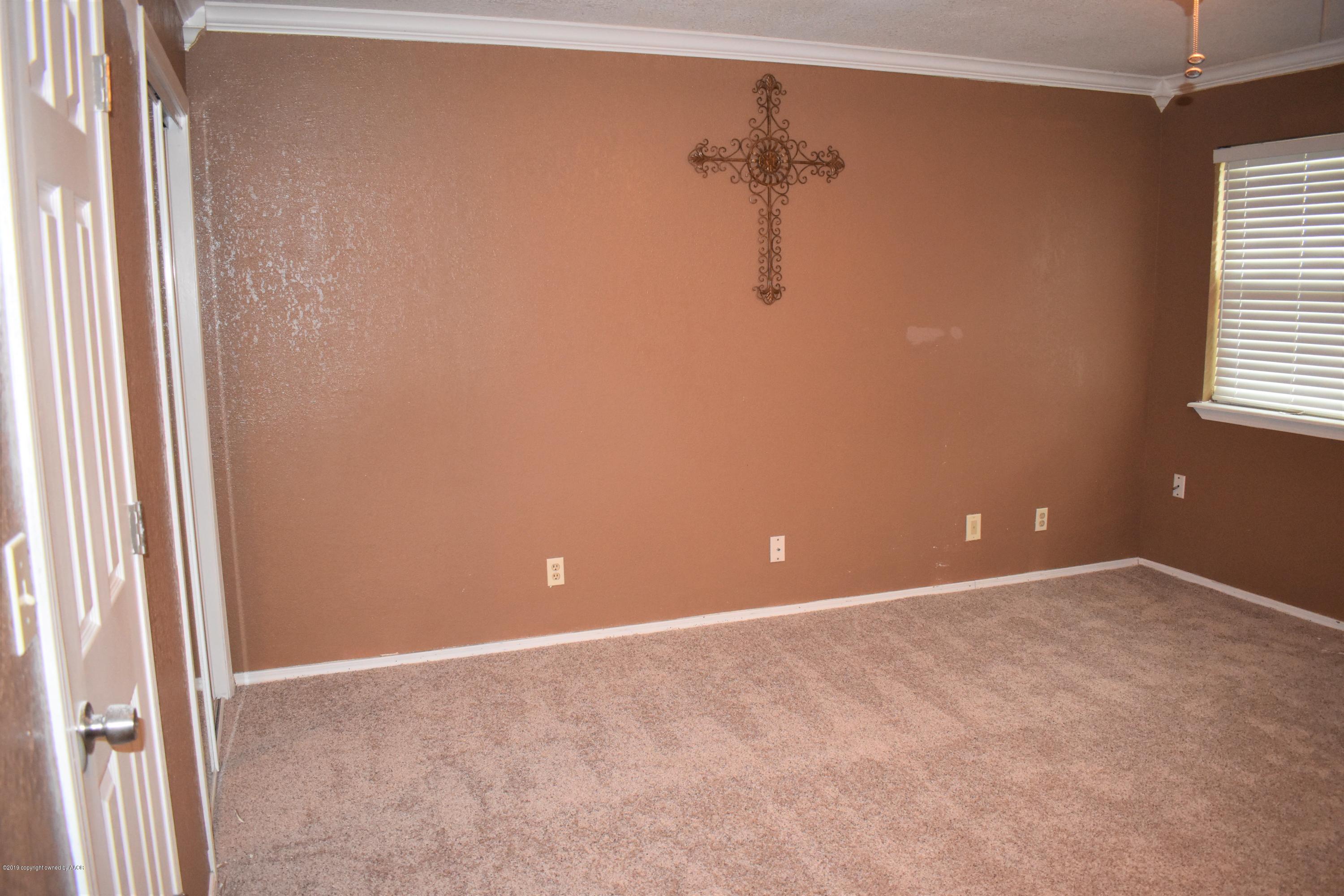 7902 Gerald Drive Amarillo, TX 79121 - Photo 9 of 17 a view of a room with a window