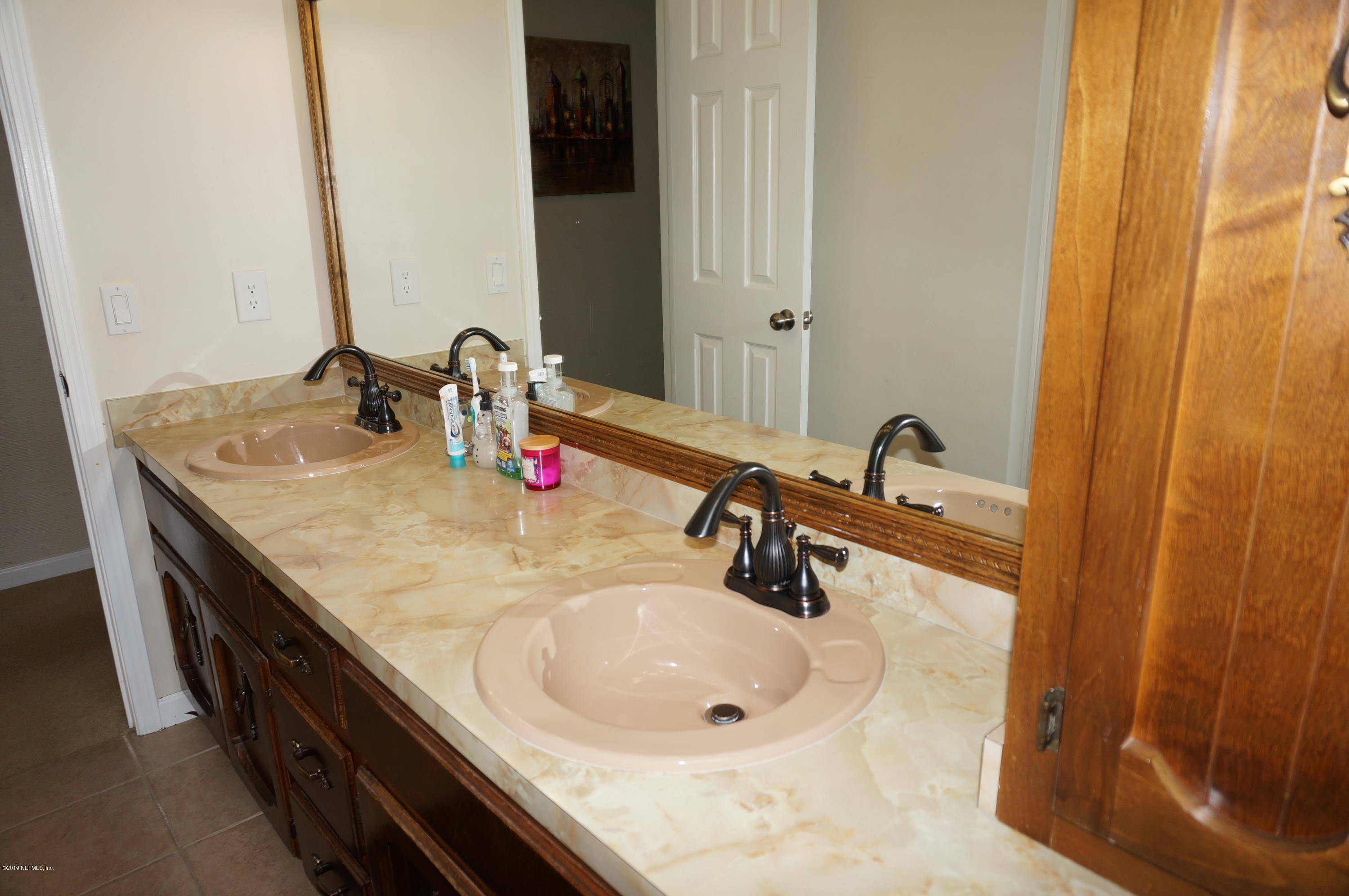 694 Ohara Road Middleburg, FL 32068 - Photo 35 of 58 Guest Bath 1