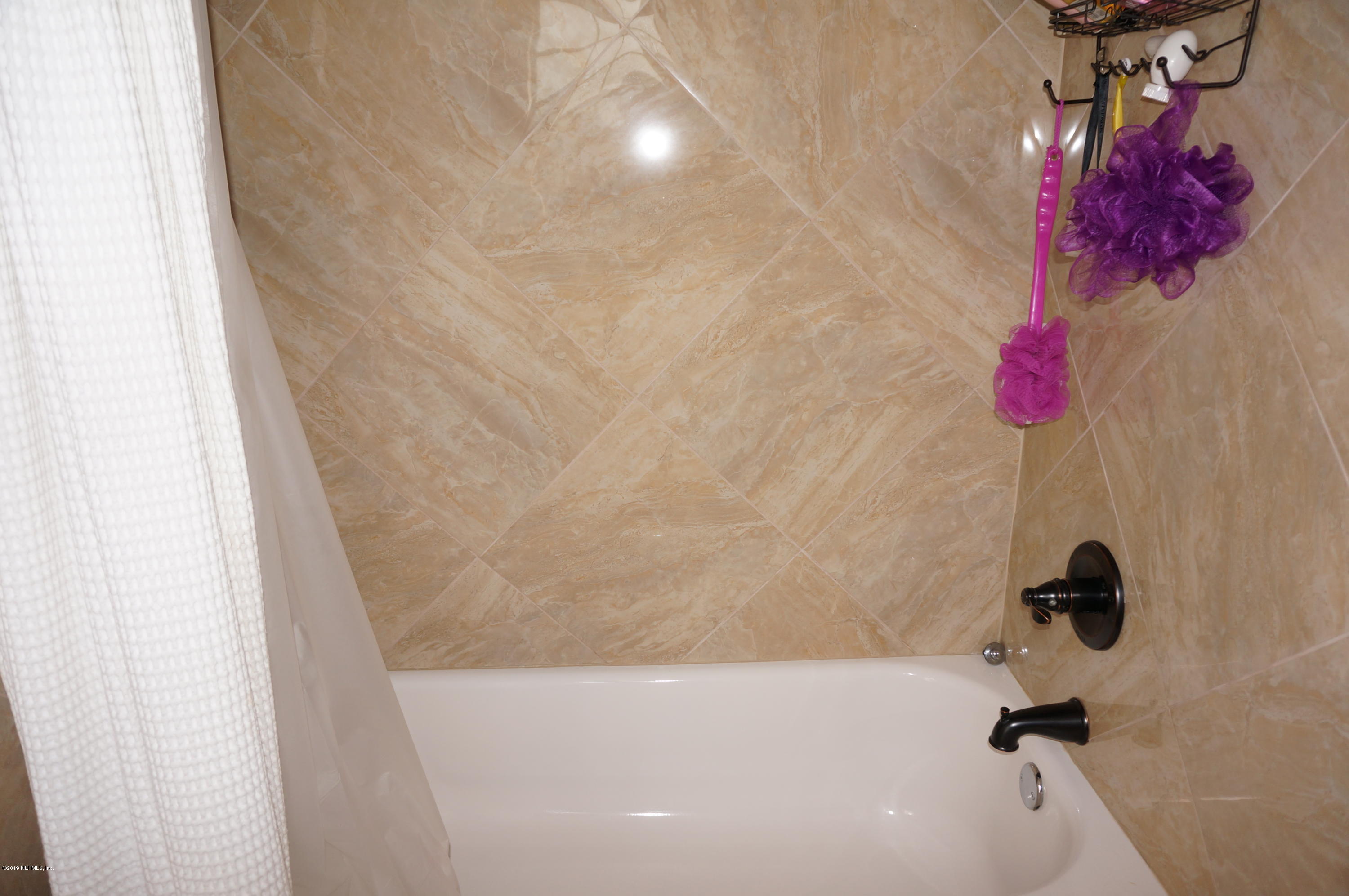 694 Ohara Road Middleburg, FL 32068 - Photo 36 of 58 Guest Bath 2