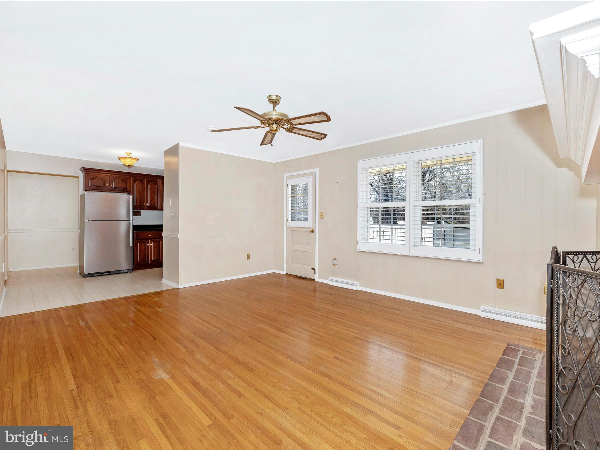 25204 Frederick Road Clarksburg, MD 20871 - Photo 23 of 58 a view of an empty room with a window
