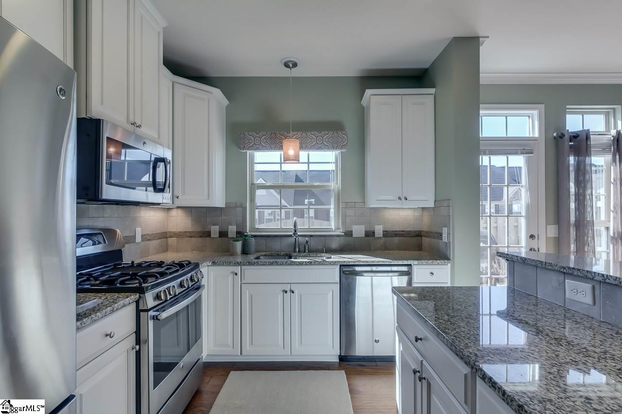 424 Christiane Way Greenville, SC 29607 - Photo 11 of 23 Gallery Image 11