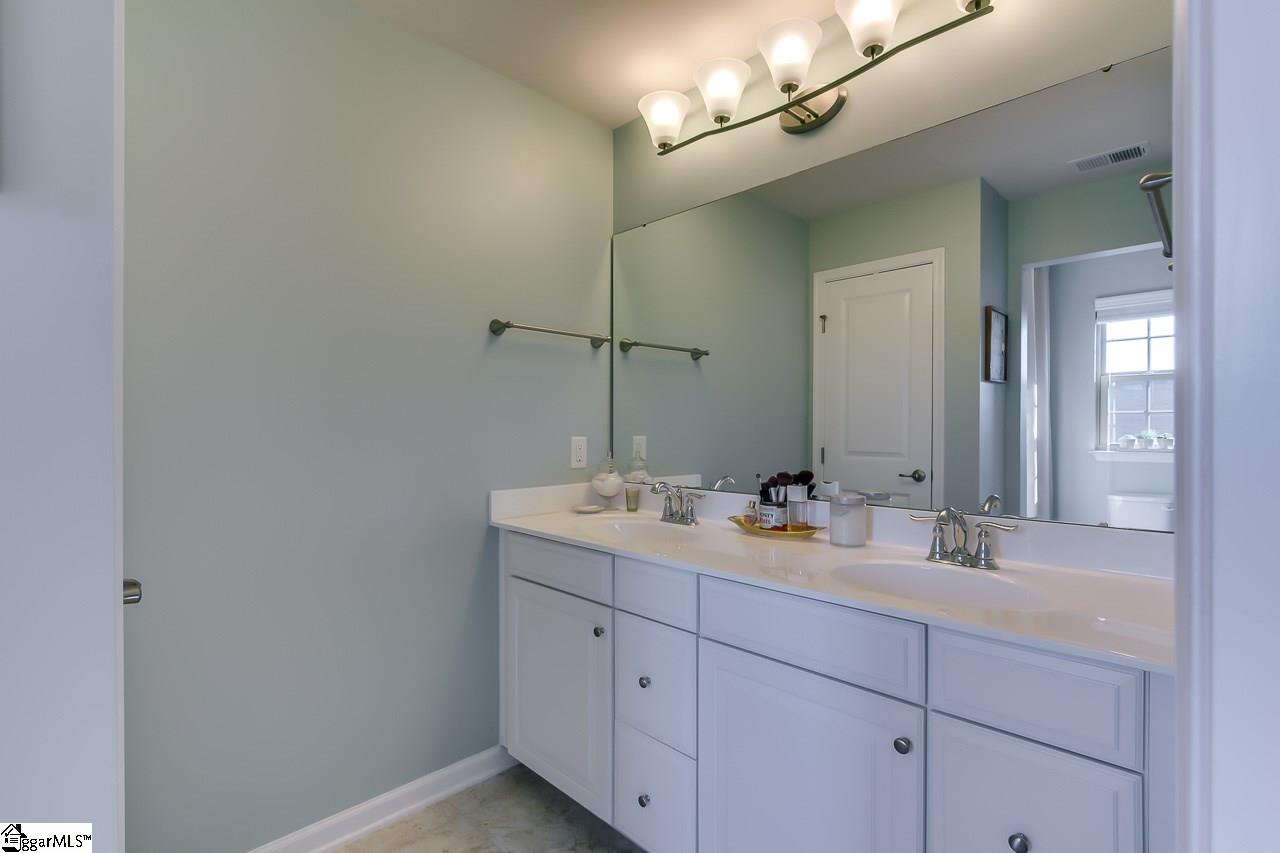 424 Christiane Way Greenville, SC 29607 - Photo 17 of 23 Gallery Image 17
