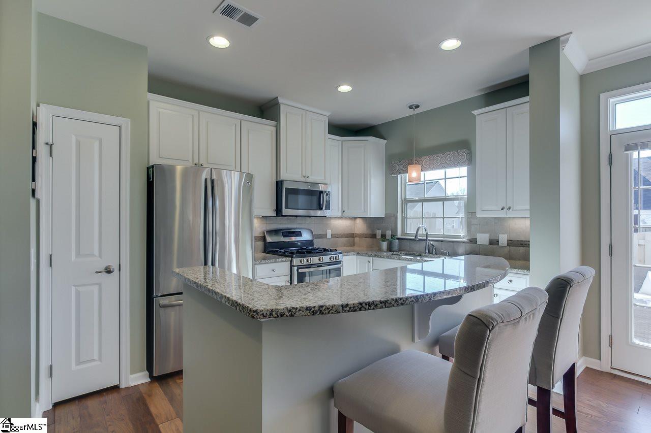 424 Christiane Way Greenville, SC 29607 - Photo 9 of 23 Gallery Image 9