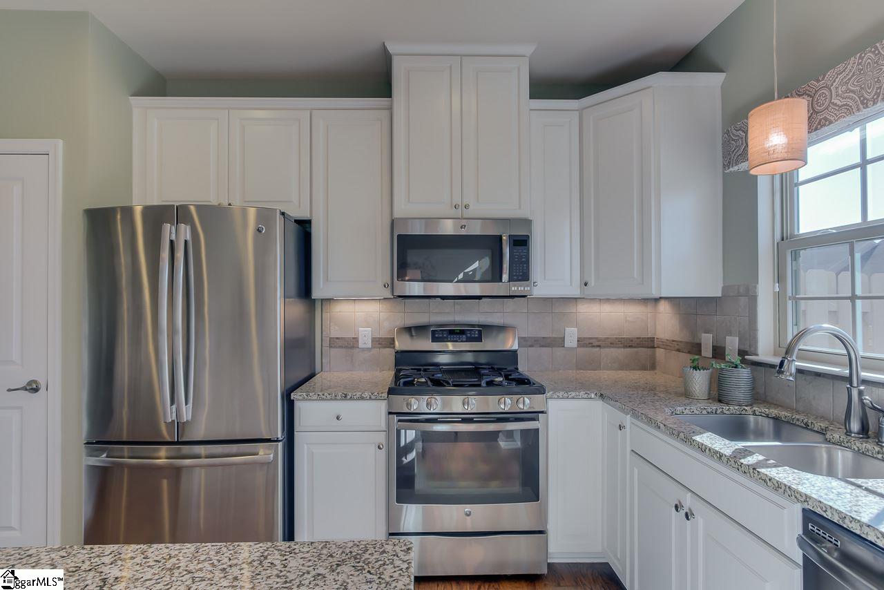 424 Christiane Way Greenville, SC 29607 - Photo 10 of 23 Gallery Image 10