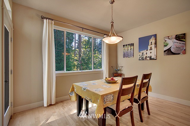 3528 232nd Street Southeast Bothell, WA 98021 - Photo 5 of 15