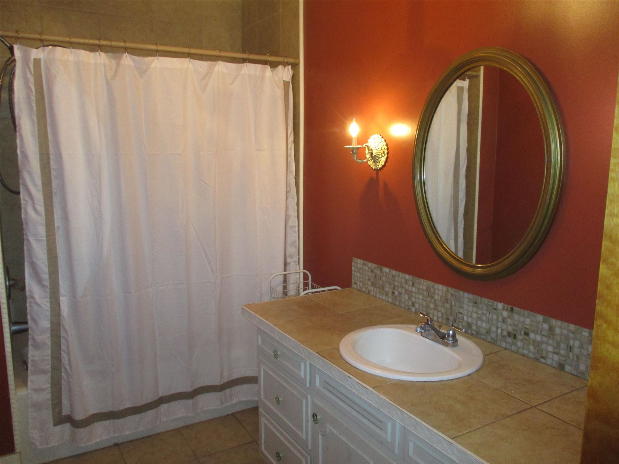 121 West 3rd Street Rochester, IN 46975 - Photo 6 of 11 Gallery Image 6