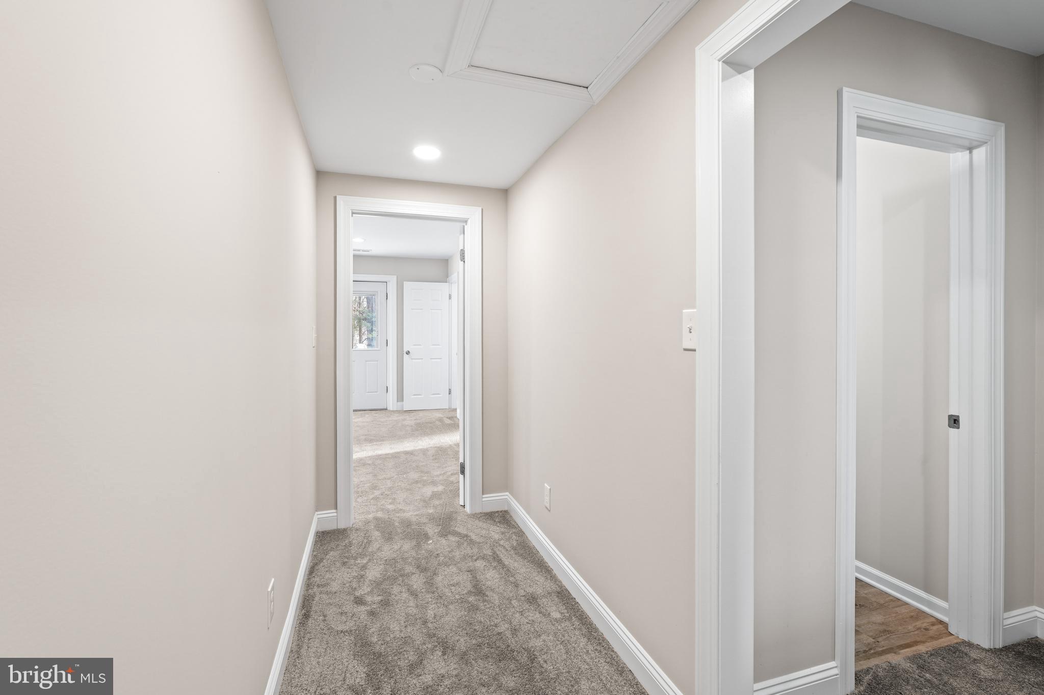 3415 Jennings Chapel Road Woodbine, MD 21797 - Photo 35 of 54 Hallway