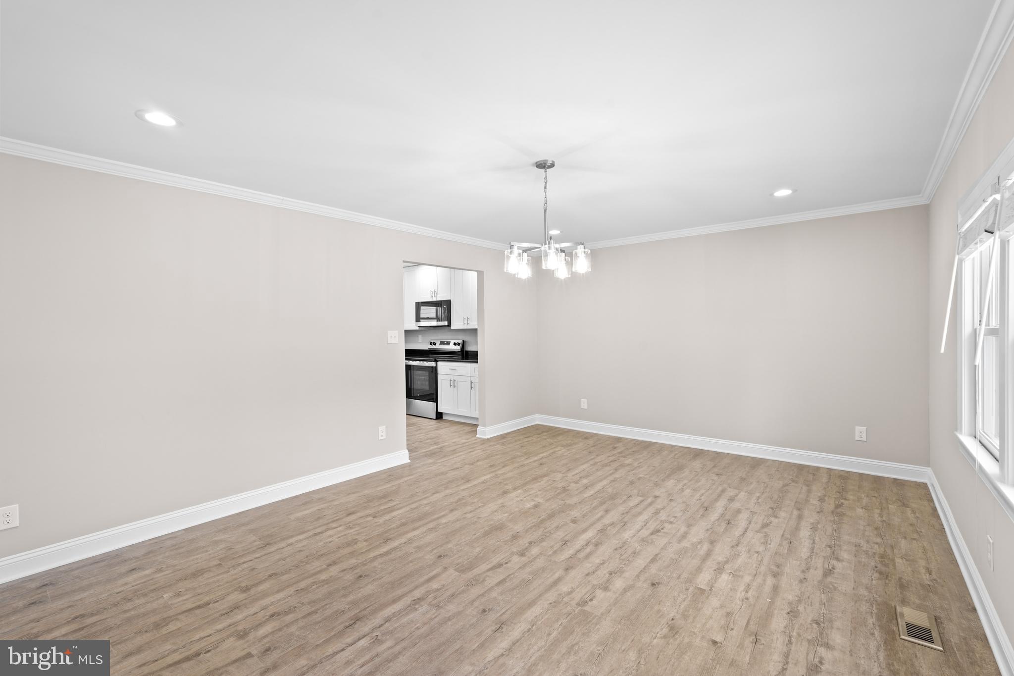 3415 Jennings Chapel Road Woodbine, MD 21797 - Photo 6 of 54 Dining Room