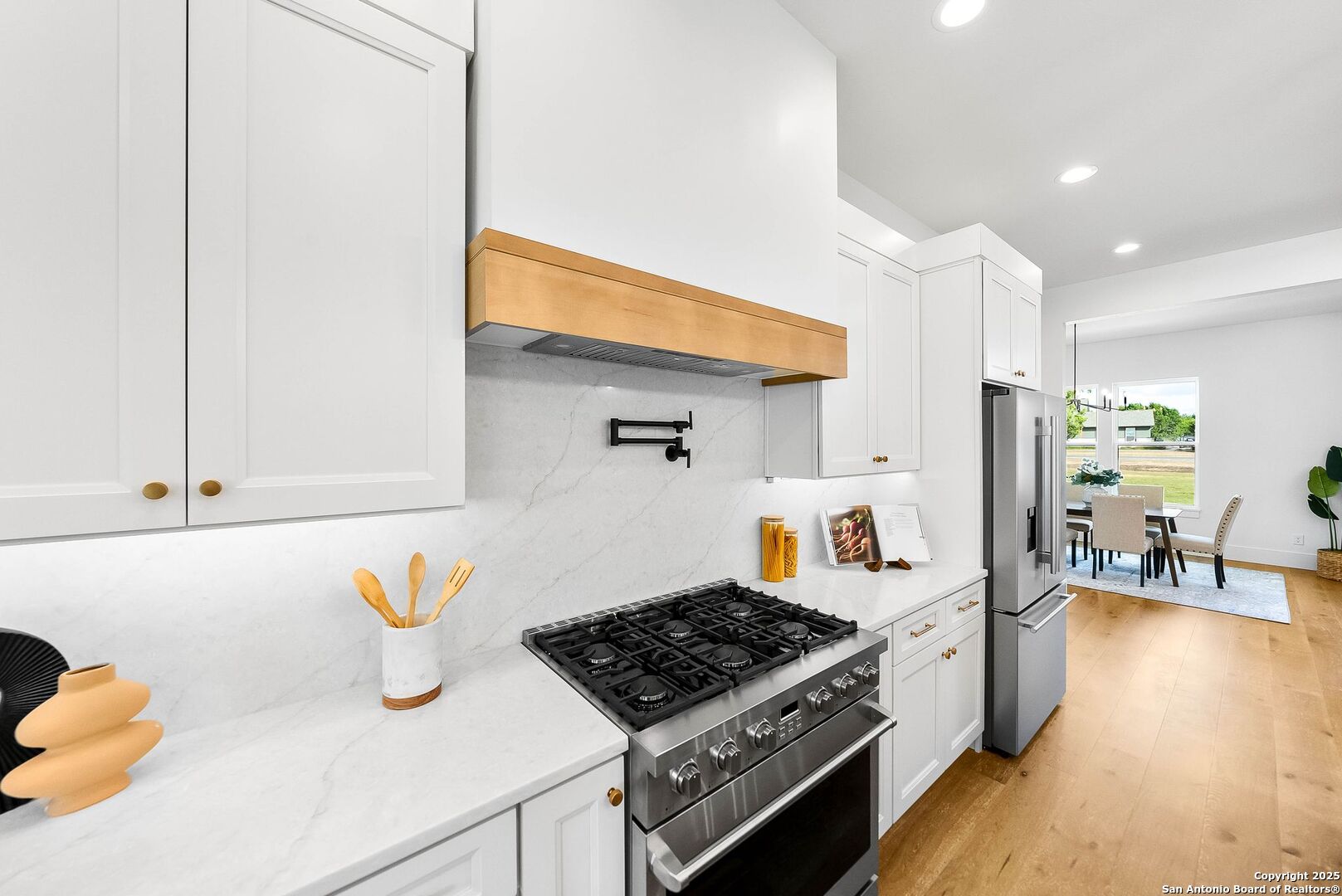 456 Rio Azul Drive Pipe Creek, TX 78063 - Photo 11 of 56