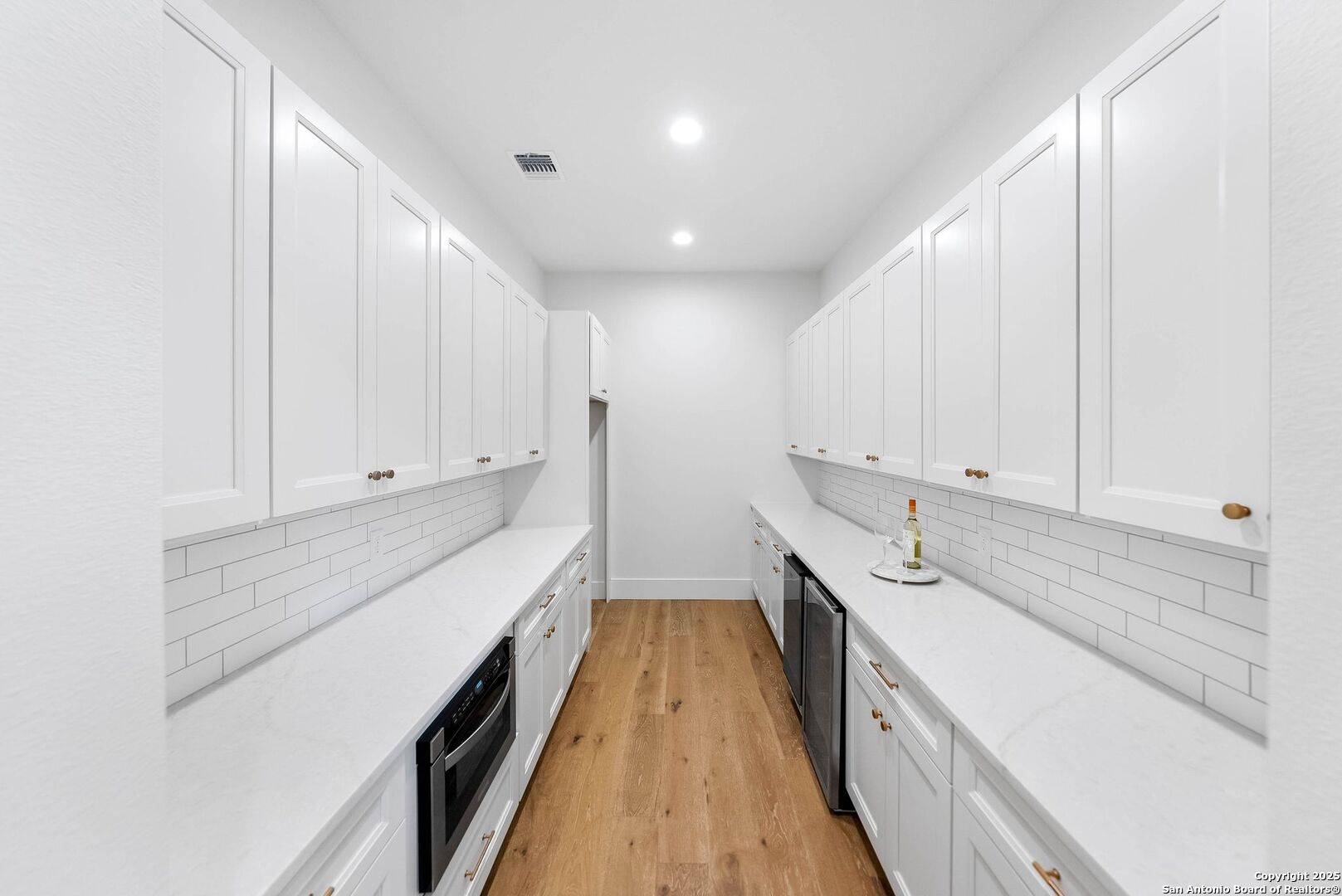 456 Rio Azul Drive Pipe Creek, TX 78063 - Photo 15 of 56