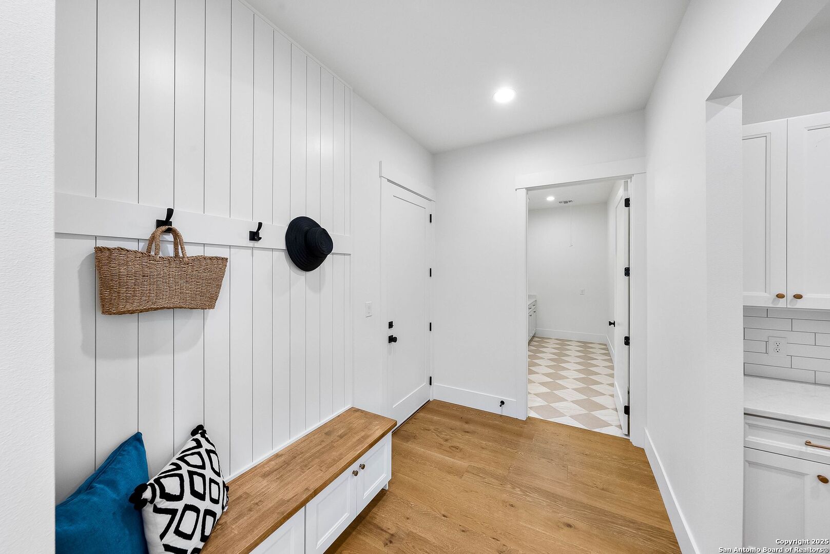 456 Rio Azul Drive Pipe Creek, TX 78063 - Photo 17 of 56