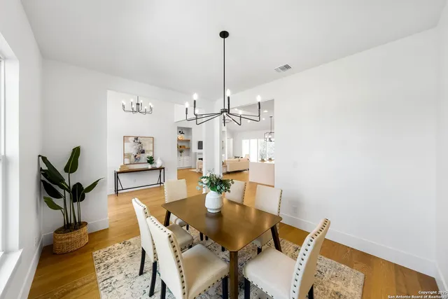 $818,000 | 456 Rio Azul Drive, Pipe Creek, TX 78063