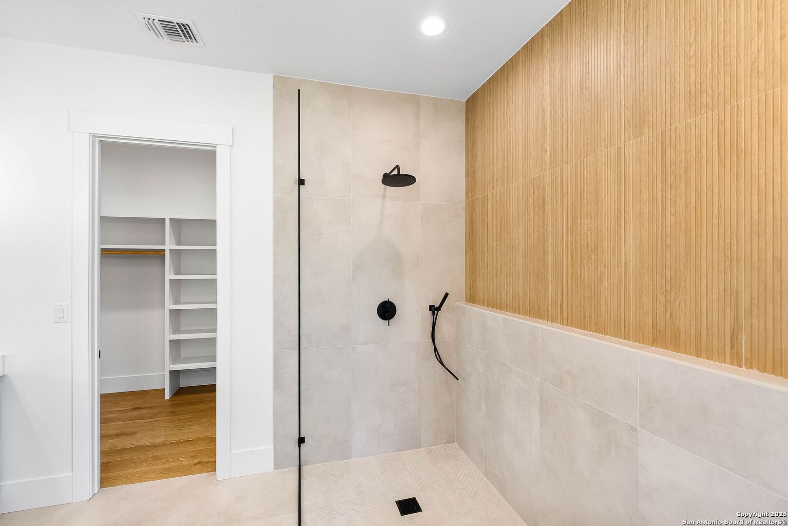 456 Rio Azul Drive Pipe Creek, TX 78063 - Photo 27 of 56