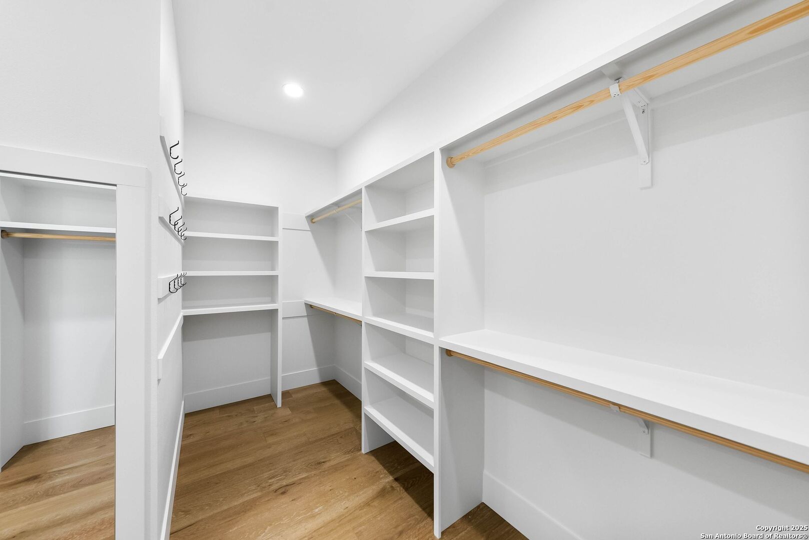 456 Rio Azul Drive Pipe Creek, TX 78063 - Photo 29 of 56