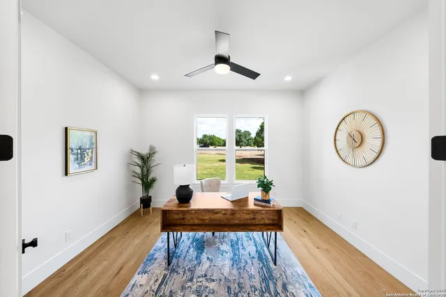 $818,000 | 456 Rio Azul Drive, Pipe Creek, TX 78063