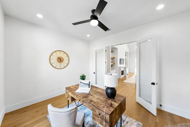 $818,000 | 456 Rio Azul Drive, Pipe Creek, TX 78063