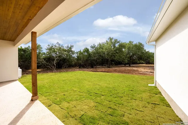 $818,000 | 456 Rio Azul Drive, Pipe Creek, TX 78063