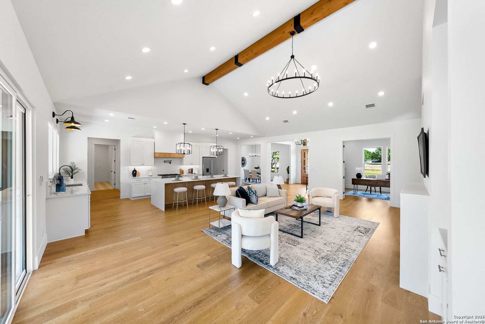 456 Rio Azul Drive Pipe Creek, TX 78063 - Photo 9 of 56