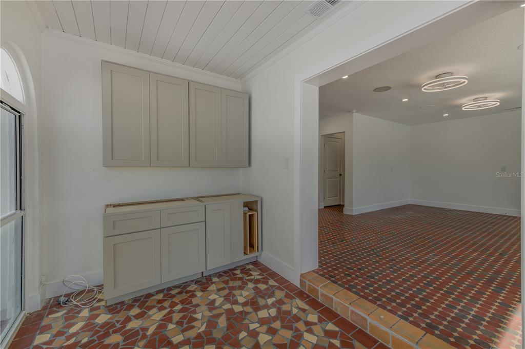 16245 Gulf Boulevard Redington Beach, FL 33708 - Photo 13 of 30 a room with a dresser