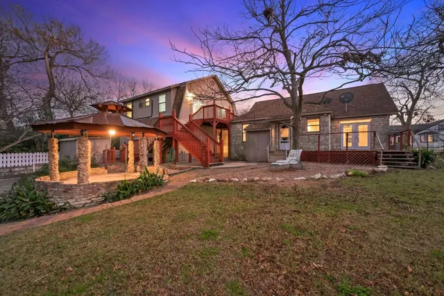 $950,000 | 111 East 2nd Street, Georgetown, TX 78626