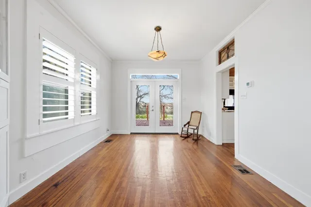 $950,000 | 111 East 2nd Street, Georgetown, TX 78626