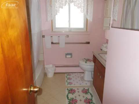 7084 Coldwater Road Flushing, MI 48433 - Photo 6 of 13 20399565-5.JPG