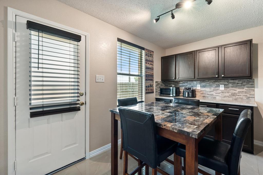 1105 Schenectady Road Arlington, TX 76017 - Photo 13 of 24