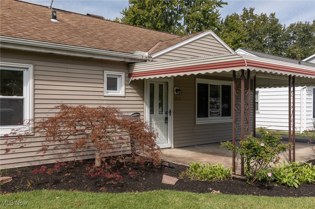 4782 Belle Meadow Road Mentor, OH 44060 - Photo 3 of 22 View of front facade