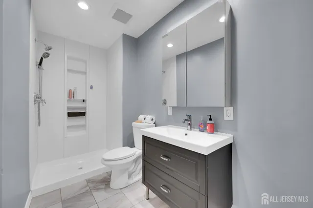 $524,900 | 96 Diamond Lane, Old Bridge, NJ 08857