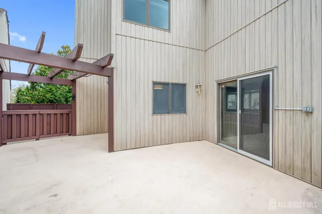 $524,900 | 96 Diamond Lane, Old Bridge, NJ 08857