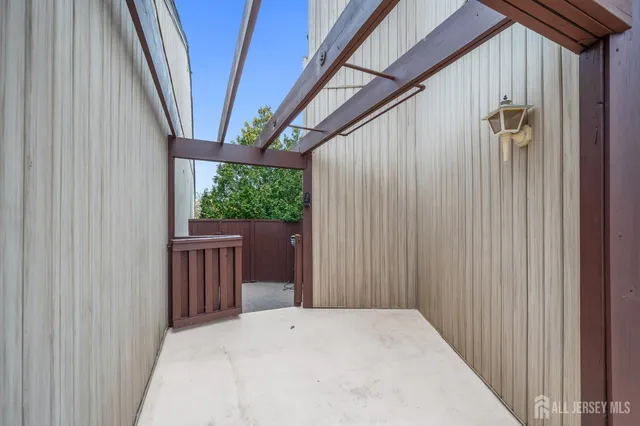 $524,900 | 96 Diamond Lane, Old Bridge, NJ 08857