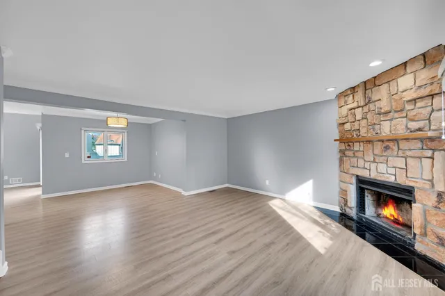 $524,900 | 96 Diamond Lane, Old Bridge, NJ 08857