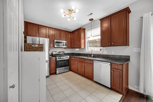 $249,900 | 8822 St James Place, Highland, IN 46322
