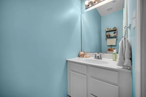 $249,900 | 8822 St James Place, Highland, IN 46322