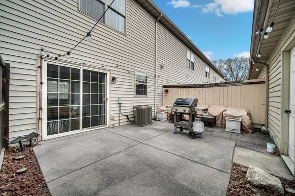 $249,900 | 8822 St James Place, Highland, IN 46322