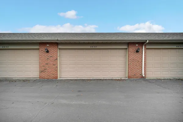 $249,900 | 8822 St James Place, Highland, IN 46322